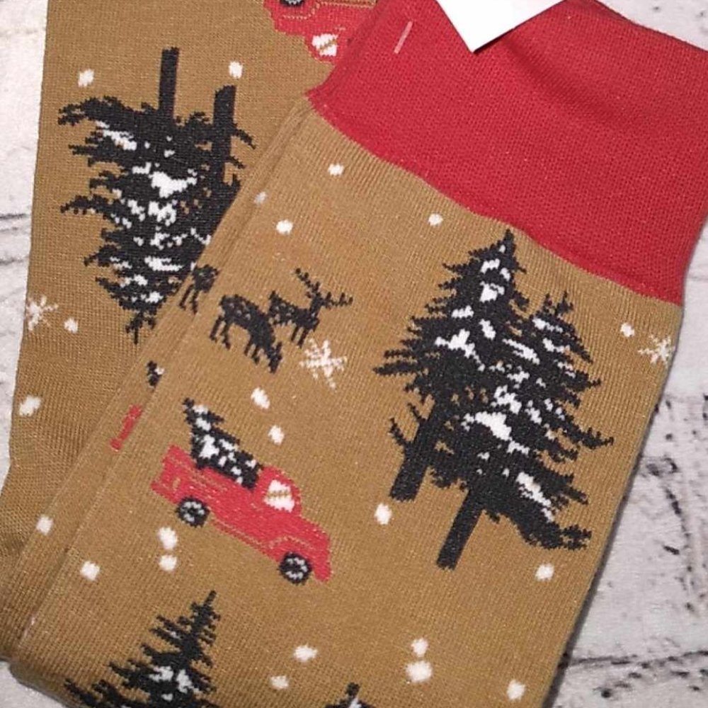 HALLMARK VIP EXCLUSIVE LTD EDITION SOCKS